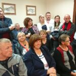 30.09.2019. Bałtów. Demonstracja przed Urzędem Gminy w Bałtowie / Anna Głąb / Radio Kielce