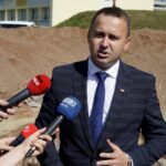 11.09.2019. Kielce. Poseł Michał Cieślak przekazał czek na organizację European Rover Challenge. Na zdjęciu: Michał Cieślak - poseł / Piotr Kwaśniewski / Radio Kielce