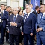 15.09.2019. Busko-Zdrój. Wizyta premiera Mateusza Morawieckiego. Na zdjęciu (od lewej): Sylwester Chruszcz - poseł PiS, Krzysztof Lipiec - prezes świętokrzyskiego PiS, Waldemar Sikora - burmistrz Buska-Zdroju i Michał Cieślak - poseł / Piotr Kwaśniewski / Radio Kielce