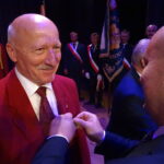 15.09.2019 Jędrzejów. 90-lecie  Powiatowego Koła Pszczelarzy. Odznakę honorową „Zasłużony dla rolnictwa’’ otrzymuje Stanisław Wijas / Ewa Pociejowska-Gawęda / Radio Kielce