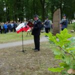 17.09.2019 Oksa. Upamiętnienie żołnierzy Wojska Polskiego i funkcjonariuszy Policji Państwowej. Przemawia Tadeusz Soboń - wójt gminy Oksa / Ewa Pociejowska-Gawęda / Radio Kielce