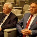 26.09.2019. Kielce. Jubileusz Krajowej Administracji Skarbowej. Na zdjęciu (od lewej): Krzysztof Lipiec - prezes świętokrzyskiego PiS i Mirosław Gębski - starosta kielecki / Piotr Kwaśniewski / Radio Kielce