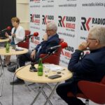 29.09.2019. Kielce. Studio Polityczne Radia Kielce. Na zdjęciu (od lewej): Maria Zuba - posłanka PiS, Edward Rzepka - kandydat do Senatu z Koalicyjnego Komitetu Wyborczego Koalicja Obywatelska PO .N iPL Zieloni z okręgu 83 i Czesław Siekierski -  „jedynka” świętokrzyskiej listy PSL-KP do Sejmu / Piotr Kwaśniewski / Radio Kielce