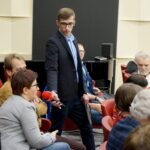 29.09.2019. Kielce. Studio Polityczne Radia Kielce / Piotr Kwaśniewski / Radio Kielce