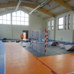 13.09.2019. Ociesęki. Ostatnie prace przy budowie hali sportowej przy Szkole Podstawowej / Michał Kita / Radio Kielce