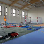 13.09.2019. Ociesęki. Ostatnie prace przy budowie hali sportowej przy Szkole Podstawowej / Michał Kita / Radio Kielce