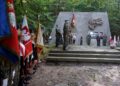 Kielce. Uroczystości patriotyczne przed pomnikiem straceń / Fot. Kamil Król - Radio Kielce
