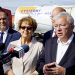 Występa. 06.09.2019. Cysterna wstydu w Świętokrzyskiem. Na zdjęciu (od lewej): Marek Kwitek - poseł PiS, Maria Zuba - poseł PiS i Krzysztof Lipiec - prezes świętokrzyskiego PiS / Piotr Kwaśniewski / Radio Kielce