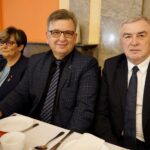 06.09.2019. Kielce. Dzień Weterana Walk o Niepodległość Rzeczypospolitej Polskiej. Na zdjęciu (od lewej): Danuta Papaj - wiceprezydent Kielc, Tomasz Pleban - wicestarosta kielecki i Andrzej Bętkowski - marszałek województwa świętokrzyskiego / Piotr Kwaśniewski / Radio Kielce