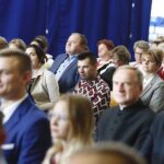 Wiślica. Uroczysta XV Nadzwyczajna Sesja Rady Miejskiej w Wiślicy - wręczenie tytułu Honorowego Obywatela Miasta Wiślica posłowi PiS Krzysztofowi Lipcowi / Jarosław Kubalski / Radio Kielce