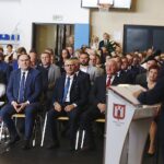 Wiślica. Uroczysta XV Nadzwyczajna Sesja Rady Miejskiej w Wiślicy - wręczenie tytułu Honorowego Obywatela Miasta Wiślica posłowi PiS Krzysztofowi Lipcowi / Jarosław Kubalski / Radio Kielce