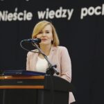 Inauguracja roku szkolnego w Powiatowym Zespole Szkół w Łopusznie. Anna Krupska - wiceminister sportu i turystyki / Jarosław Kubalski / Radio Kielce