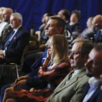 Wiślica. Uroczysta XV Nadzwyczajna Sesja Rady Miejskiej w Wiślicy - wręczenie tytułu Honorowego Obywatela Miasta Wiślica posłowi PiS Krzysztofowi Lipcowi / Jarosław Kubalski / Radio Kielce