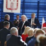 Wiślica. Uroczysta XV Nadzwyczajna Sesja Rady Miejskiej w Wiślicy - wręczenie tytułu Honorowego Obywatela Miasta Wiślica posłowi PiS Krzysztofowi Lipcowi / Jarosław Kubalski / Radio Kielce