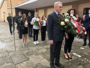 Uroczystości upamiętniające niemiecki nalot na stację kolejową / Grażyna Szlęzak-Wójcik / Radio Kielce