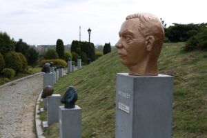 Rzeźby autorstwa Adama Spały / Marek Banaczek