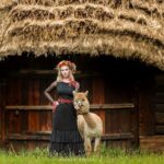 Kolekcja lasowiacka Justyny Wesołowskiej / Renata Trybuła