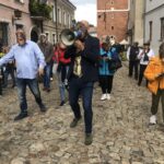 28.09.2019. Sandomierz. Happening „My piękne małpy Europy ratujemy Ziemię” / Grażyna Szlęzak-Wójcik / Radio Kielce