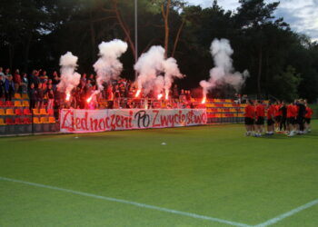 13.09.2019. Kielce. Kibice Korony na piątkowym treningu piłkarzy / Korona Kielce