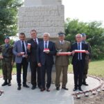 07.09.2019. Bronina. 80. rocznica bitwy pod Broniną. Odsłonięcie pomnika Bohaterów Września 1939 roku / Marta Gajda / Radio Kielce