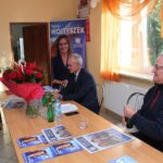 10.09.2019. Gnojno. Wojewoda spotkała się z mieszkańcami gminy Gnojno. Na zdjęciu (od lewej): Zbigniew Janik - wójt gminy Gnojno i Agata Wojtyszek - wojewoda świętokrzyski / Marta Gajda / Radio Kielce