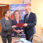 10.09.2019. Gnojno. Wojewoda spotkała się z mieszkańcami gminy Gnojno. Na zdjęciu (od lewej): Agata Wojtyszek - wojewoda świętokrzyski i Zbigniew Janik - wójt gminy Gnojno / Marta Gajda / Radio Kielce