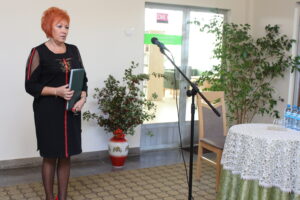 23.09.2019. Pińczów. XXIII Pińczowskie Spotkania Historyczne pod hasłem „Klasztor. Szpital. Miłosierdzie”. Jolanta Opoka – dyrektor biblioteki w Pińczowie / Marta Gajda / Radio Kielce