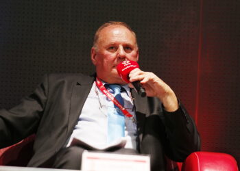 25.10.2018 Targi Kielce. Ogólnopolska konferencja „Bezpieczny Stadion”. Jan Tomaszewski były bramkarz reprezentacji Polski / Jarosław Kubalski / Radio Kielce