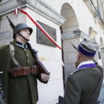 01.09.2019 Kielce. Odsłonięcie tablicy na WDK upamiętniającej udział 80 żołnierzy 2. Dywizji Piechoty Legionów Wojska Polskiego z Kielc w obronie Westerplatte / Jarosław Kubalski / Radio Kielce