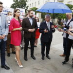 02.09.2019 Kielce. Konferencja prasowa PiS na Placu Artystów.  Maksymilian Ślusarczyk, Patrycja Iwańska- Bęben, Bartłomiej Orzeł i poseł Krzysztof Lipiec / Jarosław Kubalski / Radio Kielce