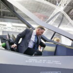 MSPO. Prezydent Andrzej Duda zwiedza ekspozycje / Jarosław Kubalski / Radio Kielce