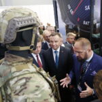 MSPO. Prezydent Andrzej Duda zwiedza ekspozycje / Jarosław Kubalski / Radio Kielce