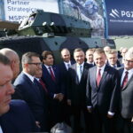 MSPO. Prezydent Andrzej Duda zwiedza ekspozycje / Jarosław Kubalski / Radio Kielce