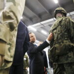 MSPO. Prezydent Andrzej Duda zwiedza ekspozycje / Jarosław Kubalski / Radio Kielce