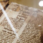 04.09.2019 Kielce. Muzeum Historii Kielc. Wystawa "Średniowieczne skarby Kielc. Rękopiśmienne księgi dawnej biblioteki kapituły kieleckiej" / Jarosław Kubalski / Radio Kielce