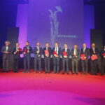 06.09.2019 Kielce. Targi Kielce. Międzynarodowy Salon Przemysłu Obronnego. Wiceminister obrony Wojciech Skurkiewicz, generał brygady Karol Dymanowski i prezes Targów Andrzej Mochoń wręczyli nagrody DEFENDER / Jarosław Kubalski / Radio Kielce