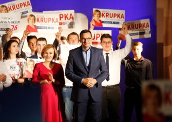 15.09.2019 Staszów. Wizyta premiera Mateusza Morawieckiego. Na zdjęciu: Anna Krupka - wiceminister sportu i turystyki i Mateusz Morawiecki - premier / Jarosław Kubalski / Radio Kielce