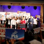 15.09.2019 Staszów. Wizyta premiera Mateusza Morawieckiego. Na zdjęciu: Leszek Kopeć - burmistrz Staszowa, Anna Krupka - wiceminister sportu i turystyki i Mateusz Morawiecki - premier / Jarosław Kubalski / Radio Kielce