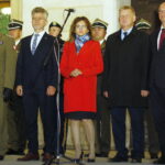 18.09.2019 Kielce. Uroczystości w 30 lecie istnienia  Centrum Przygotowań do Misji Zagranicznych. Płk Paweł Chabielski, senator Krzysztof Słoń, wojewoda Agata Wojtyszek, senator Jarosław Rusiecki i wiceminister spraw zagranicznych Piotr Wawrzyk / Jarosław Kubalski / Radio Kielce