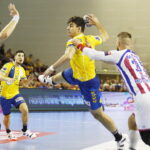 22.09.2019 Kielce. Piłka ręczna Liga Mistrzów. Mecz PGE Vive Kielce - Motor Zaporoże. Doruk Pehlivan / Jarosław Kubalski / Radio Kielce