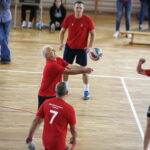 25.09.2019 Kielce. Europejski Dzień Sportu. Mecz pomiędzy zespołami Kuratorium Oświaty w Kielcach i Urzędu Marszałkowskiego Województwa Świętokrzyskiego w hali sportowej VI LO / Jarosław Kubalski / Radio Kielce