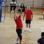 25.09.2019 Kielce. Europejski Dzień Sportu. Mecz pomiędzy zespołami Kuratorium Oświaty w Kielcach i Urzędu Marszałkowskiego Województwa Świętokrzyskiego w hali sportowej VI LO / Jarosław Kubalski / Radio Kielce