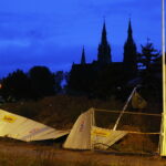 30.09.2019 Kielce. Wichura przewróciła ogrodzenie budowy dworca PKS / Jarosław Kubalski / Radio Kielce