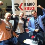 26.09.2019 Kielce. Kawiarenka Festiwalowa Memorial to Miles. Od lewej: Marcin Stojek oraz Natalia Jaworska i Jakub Antonkiewicz, muzycy Big Bandu Zespołu Szkół Muzycznych imienia Ludomira Różyckiego / Paweł Solarz / Radio Kielce