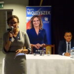 06.09.2019. Ujazd. Spotkanie wojewody Agaty Wojtyszek z mieszkańcami gminy Iwaniska. Od lewej: Agata Wojtyszek - wojewoda świętokrzyski, Marek Staniek - wójt Iwanisk / Emilia Sitarska / Radio Kielce