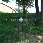 12.09.2019. Opatów. Mogiła z 1963 roku, która przejdzie renowację / Emilia Sitarska / Radio Kielce