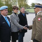 Kielce. 19.09.2019. Jubileusz 30-lecia istnienia Centrum Przygotowań do Misji Zagranicznych. Na zdjęciu: Anna Roży - TVP3 Kielce, Radosław Podsiadły - Radio Kielce, Pułkownik Paweł Chabielski / Wiktor Taszłow / Radio Kielce