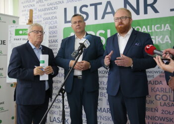 Kielce. 25.09.2019. Konferencja PSL. Na zdjęciu od lewej: Czesław Siekierski - kandydat do Sejmu z listy PSL, Grzegorz Gałuszka - kandydat do Sejmu, Mateusz Karliński - kandydat do Sejmu / Wiktor Taszłow / Radio Kielce