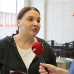 Kielce. 26.09.2019. Europejski Dzień Języków w Ekonomiku na Langiewicza. Na zdjęciu: Kamila Słonina / Wiktor Taszłow / Radio Kielce