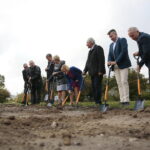 Kielce. 26.09.2019. Uroczyste wbicie łopaty pod budowę stadionu Politechniki Świętokrzyskiej / Wiktor Taszłow / Radio Kielce